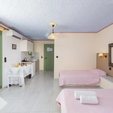 Magnificent View Double With Shared Pool And Ac Hersonissos (Crete)