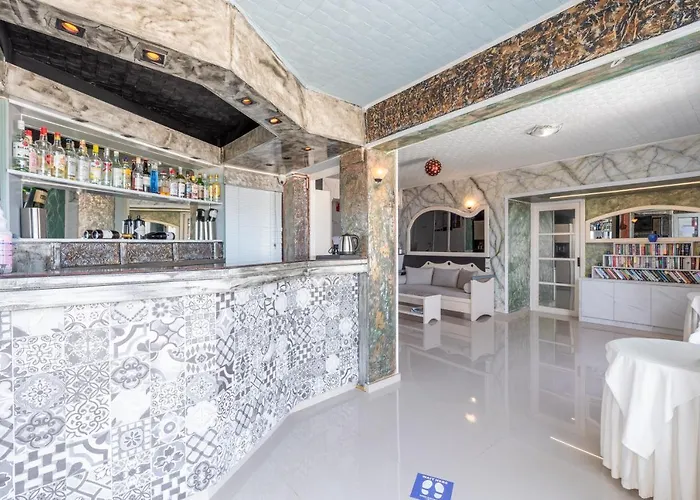 Magnificent View Double With Shared Pool And Ac Pensjonat