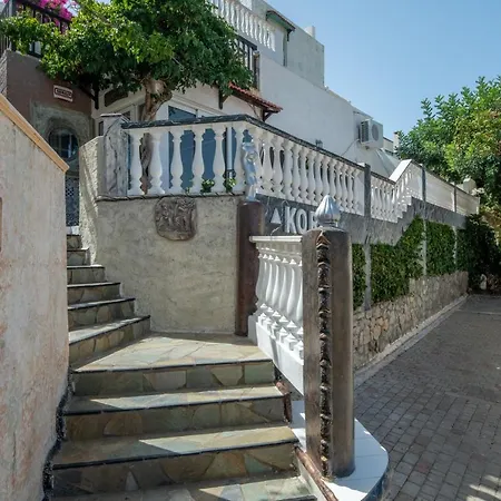 Magnificent Views Guest house *