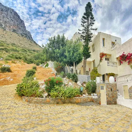 Magnificent View Double With Shared Pool And Ac Hersonissos (Crete)