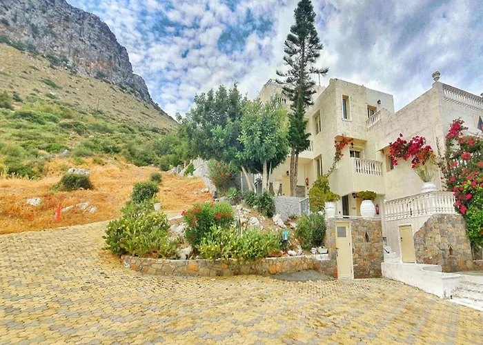 Magnificent View Double With Shared Pool And Ac Hersonissos (Crete)