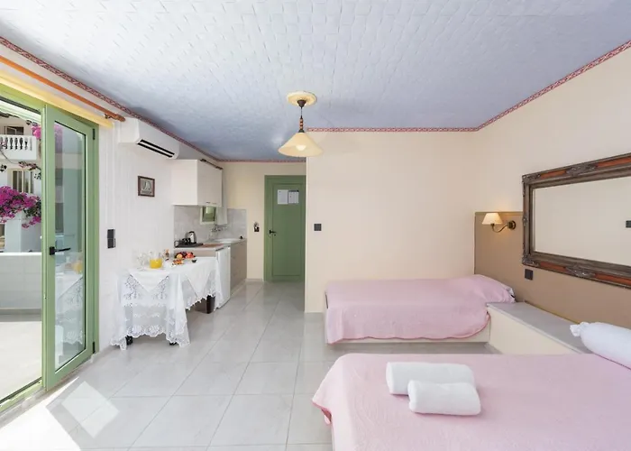 Magnificent View Double With Shared Pool And Ac 赫索尼索斯