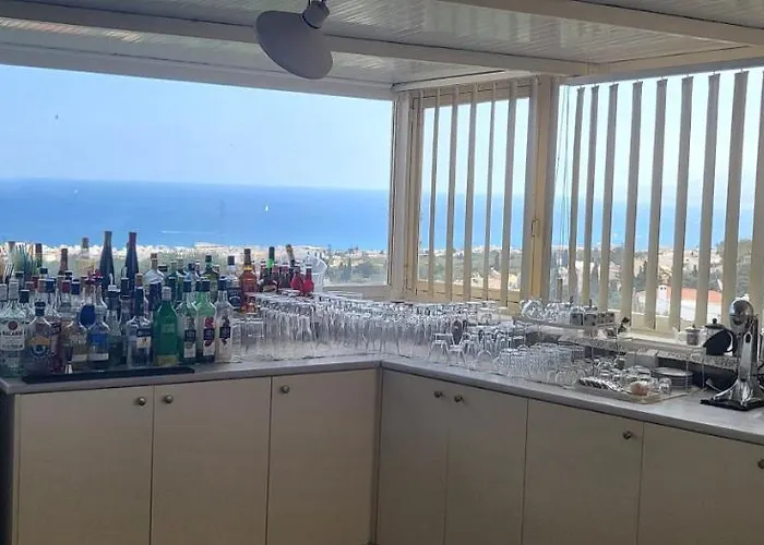 Magnificent View Double With Shared Pool And Ac 赫索尼索斯